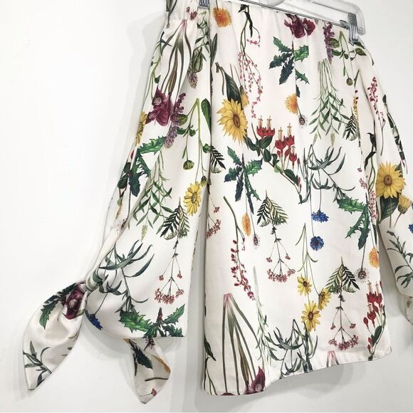 Bailey 44 Revolve Colorful Floral Botanical Off Shoulder Blouse in Chalk - Picture 5 of 16